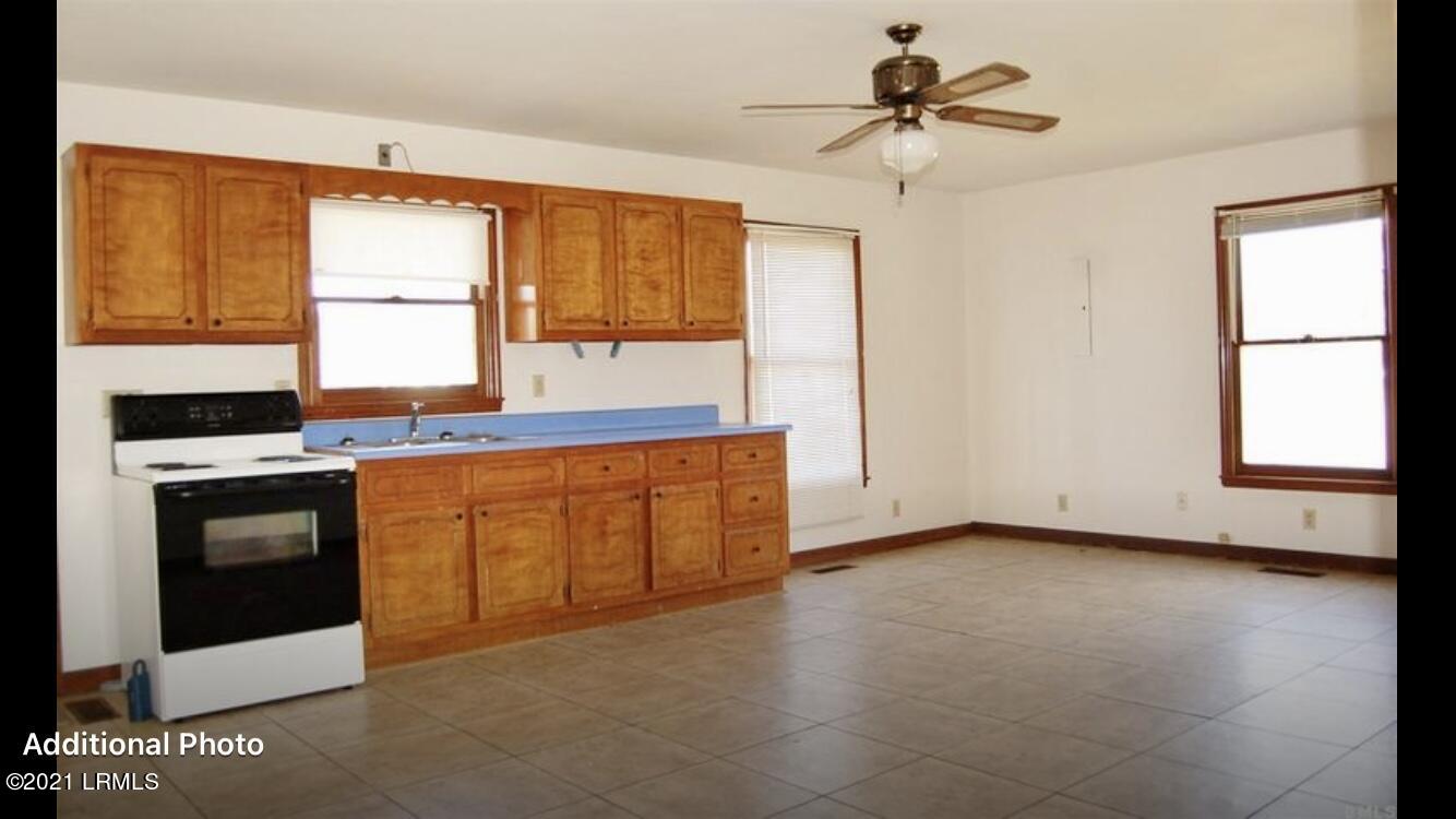 254 Morgan Road Seabrook, SC 29940 - Photo 2 of 9 510394EC-21F4-4DE1-8549-0BC96B7943D9