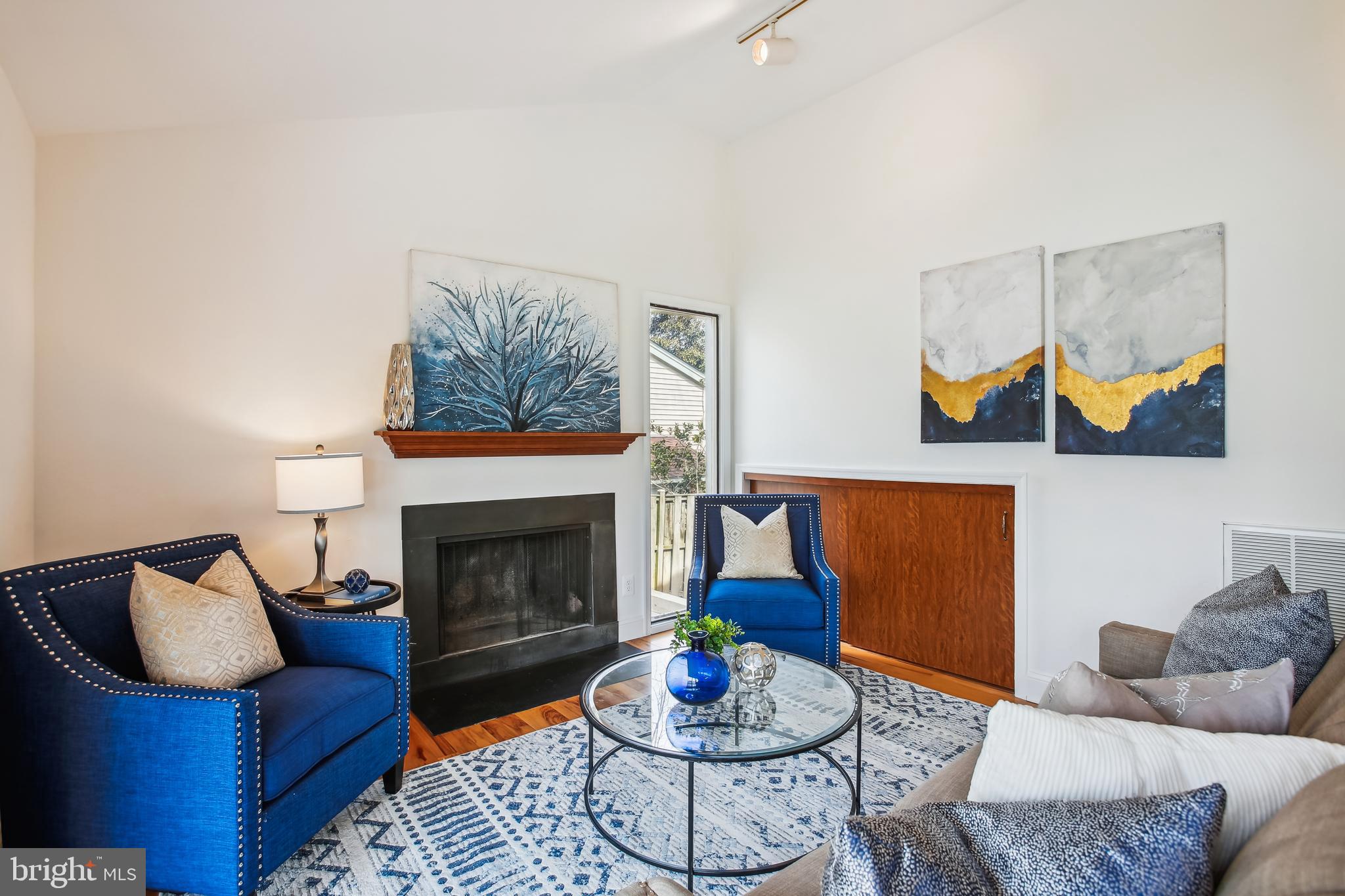 4510 Flintstone Road Alexandria, VA 22306 - Photo 16 of 49 Family Room 1