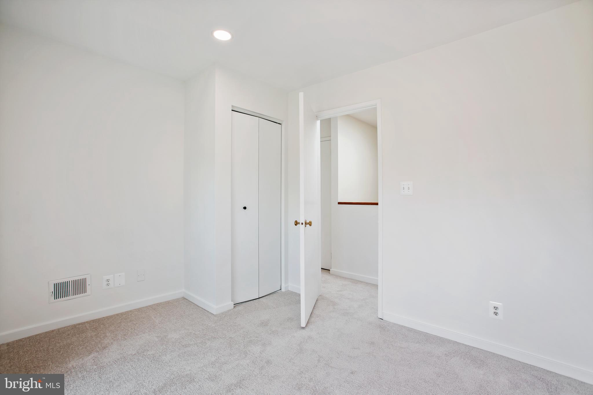 4510 Flintstone Road Alexandria, VA 22306 - Photo 28 of 49 Bedroom 3