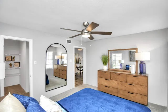 $949 | 2701 West Bellfort Avenue, Unit 1016, Houston, TX 77054