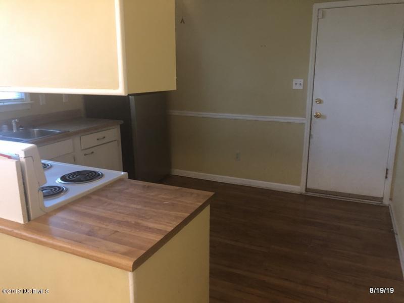 308 Luann Road Jacksonville, NC 28540 - Photo 11 of 22 KITCHEN