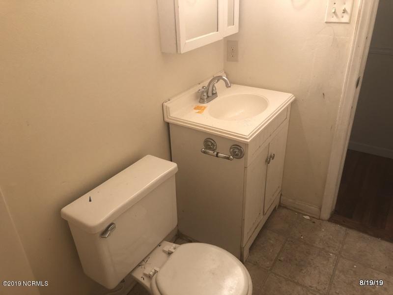 308 Luann Road Jacksonville, NC 28540 - Photo 22 of 22 HALL BATHROOM