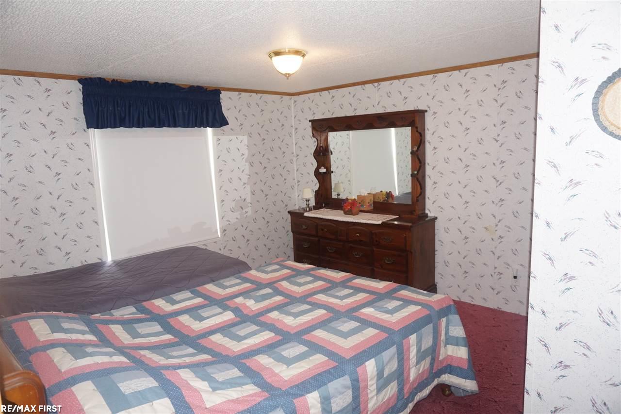 4296 Bay Road Gladwin, MI 48624 - Photo 12 of 25 Gallery Image 12