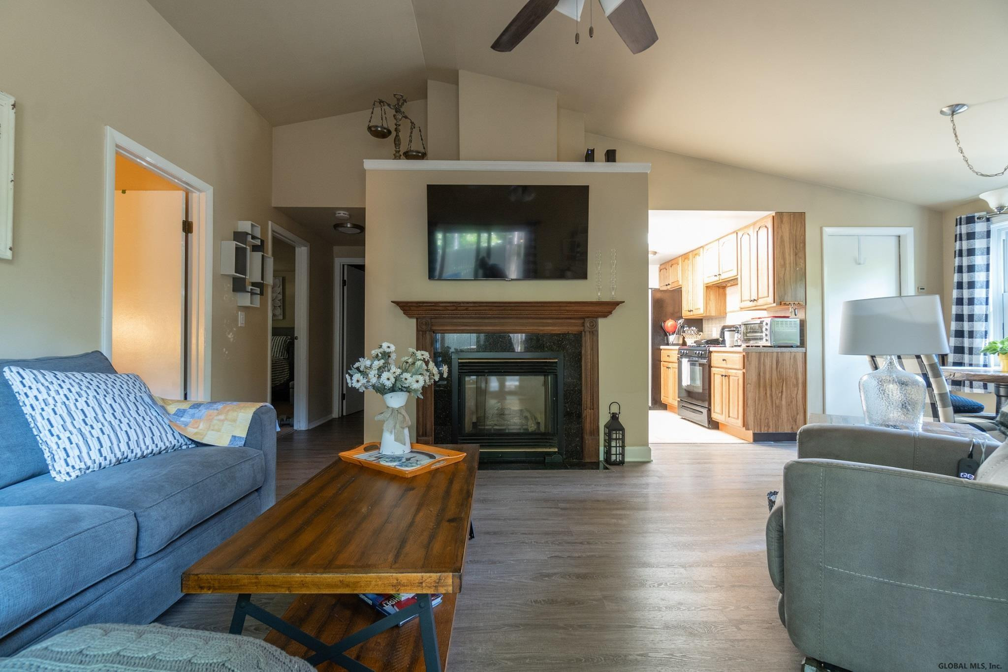 69 Wake Robin Road Malta, NY 12020 - Photo 5 of 27 Photo 5