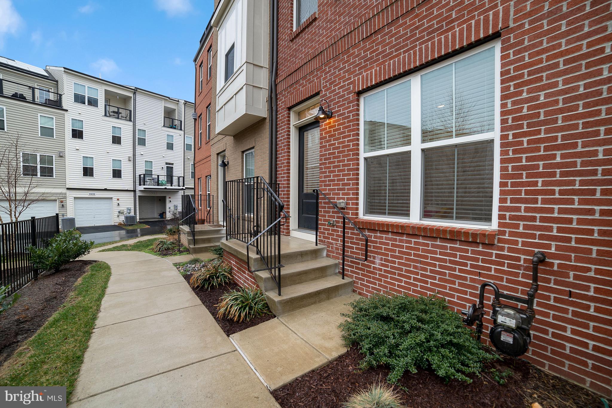 155 Kandinsky Loop Silver Spring, MD 20906 - Photo 2 of 44 Gallery Image 2