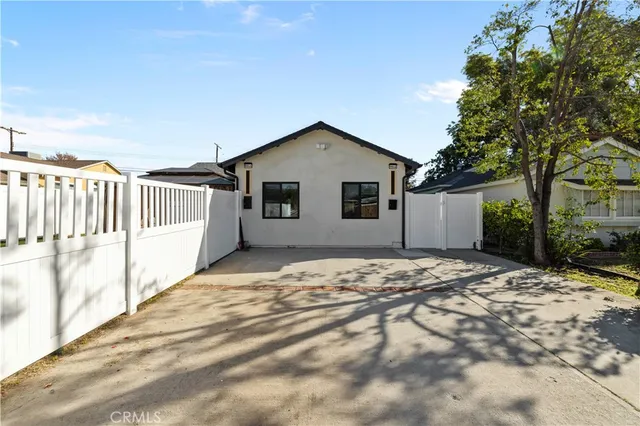 $1,649,000 | 9846 Monogram Avenue, Northridge, CA 91343