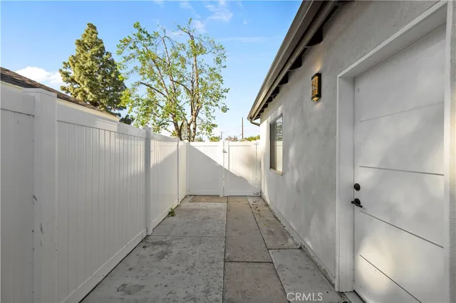 $1,649,000 | 9846 Monogram Avenue, Northridge, CA 91343