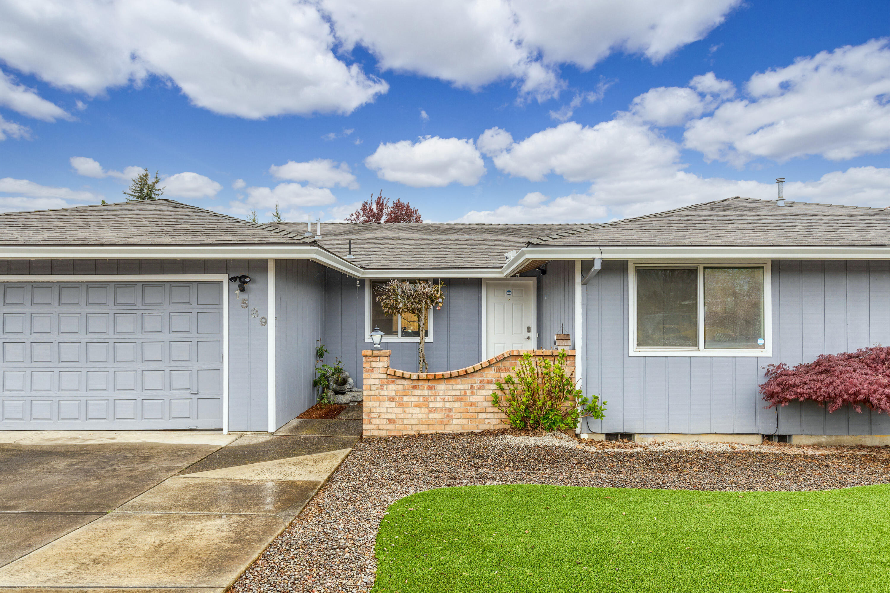 1589 Springbrook Road Medford, OR 97504 - Photo 5 of 46 SR(2)