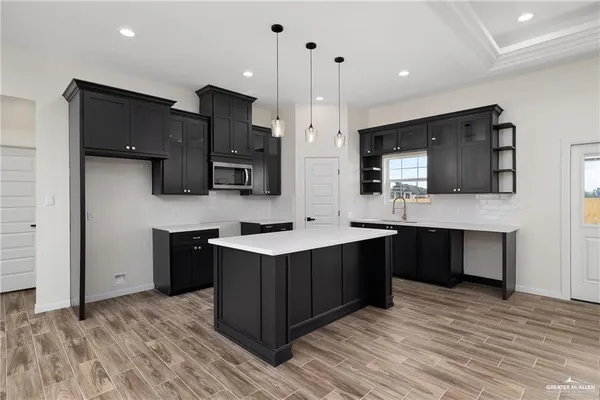 $2,200 | 306 Frankie Avenue, Donna, TX 78537