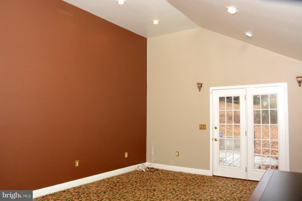 8716 Verree Road Philadelphia, PA 19115 - Photo 23 of 47