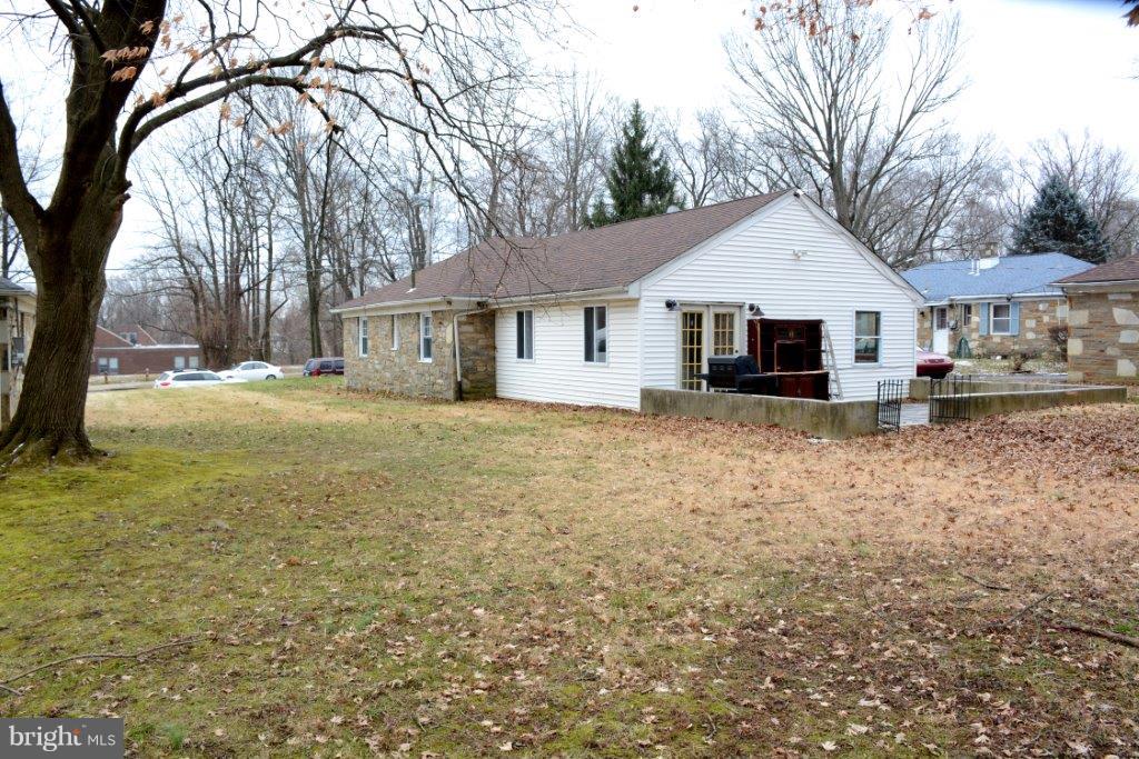 8716 Verree Road Philadelphia, PA 19115 - Photo 4 of 47