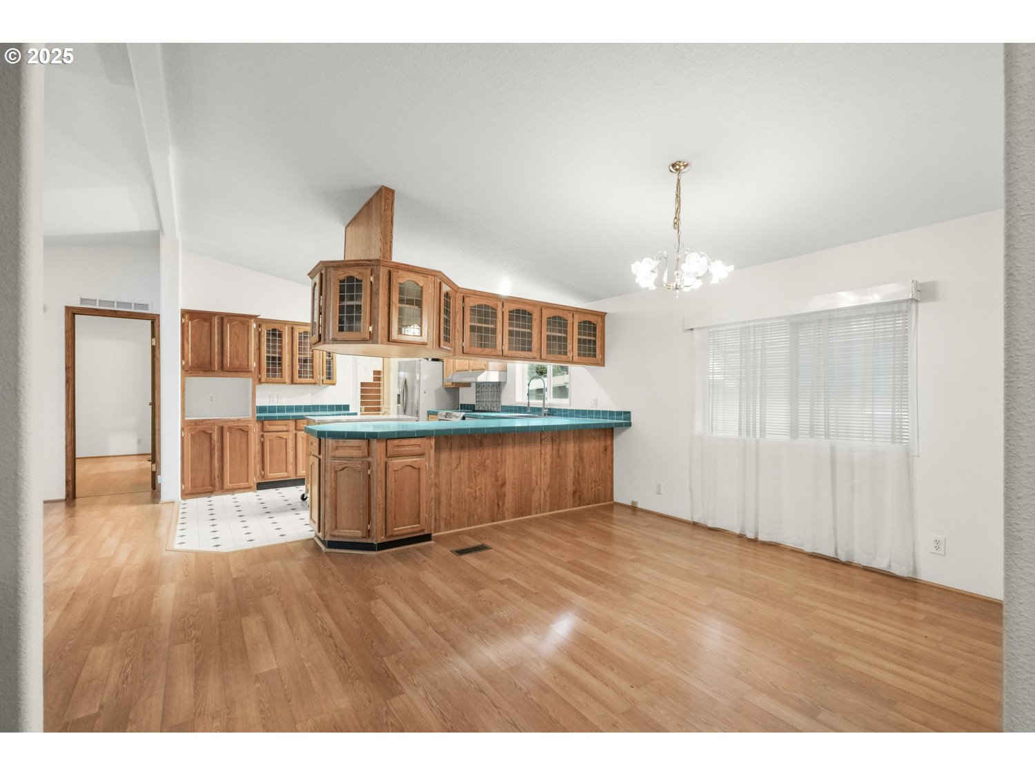 5422 Portland Road Northeast, Unit 35 Salem, OR 97305 - Photo 11 of 27 Gallery Image 11