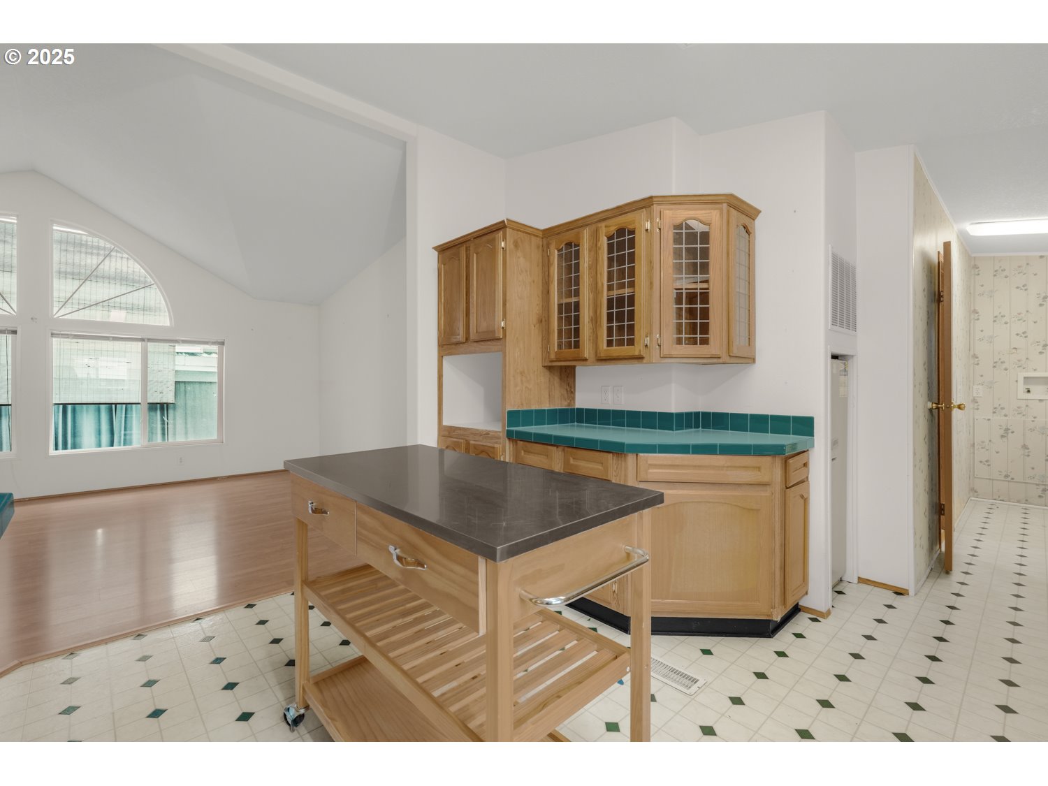5422 Portland Road Northeast, Unit 35 Salem, OR 97305 - Photo 8 of 27 Gallery Image 8