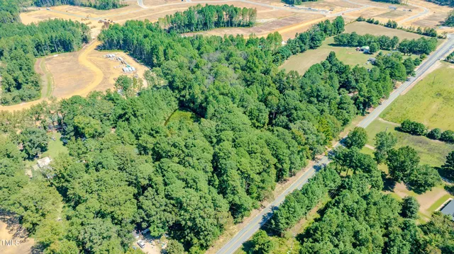 a view of a backyard of a house