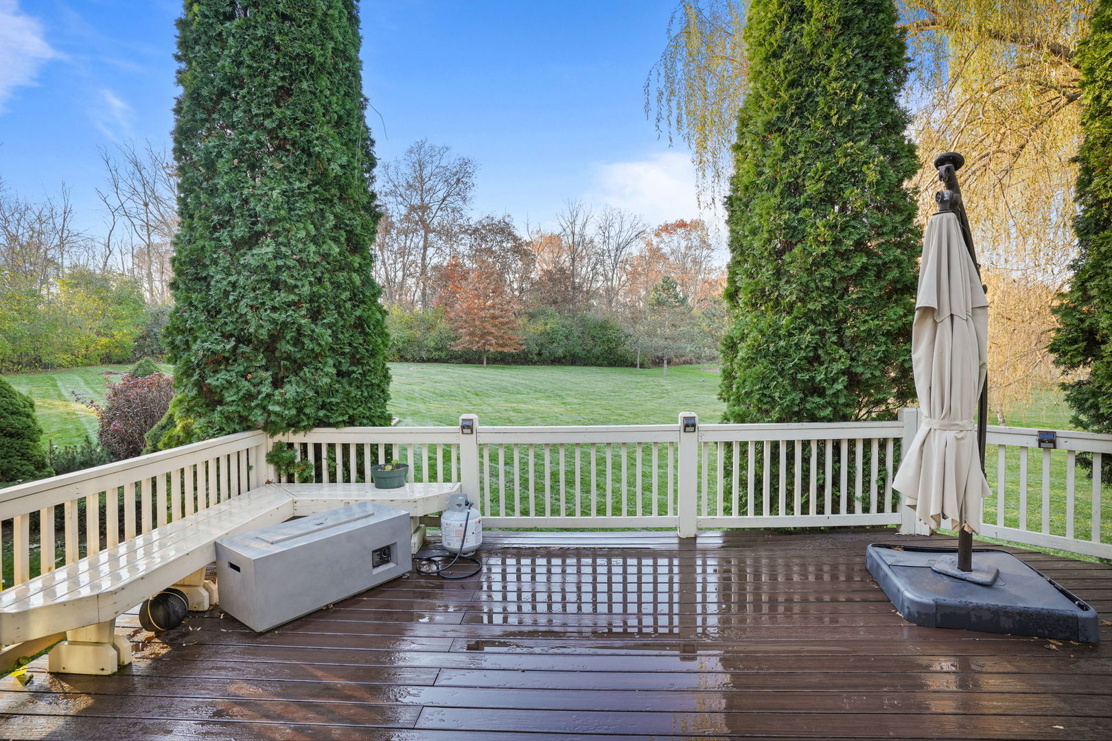 40388 Reed Court Wadsworth, IL 60083 - Photo 25 of 30 a view of a wooden deck with a bench