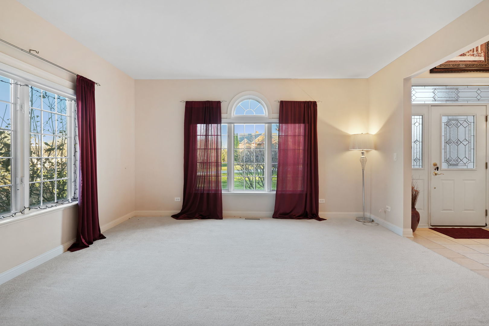 40388 Reed Court Wadsworth, IL 60083 - Photo 4 of 30 a view of an empty room with a window