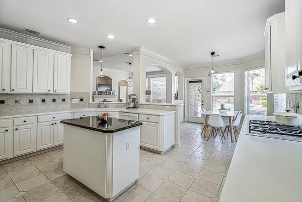 $5,500 | 5103 Mariner's Harbor, Houston, TX 77041
