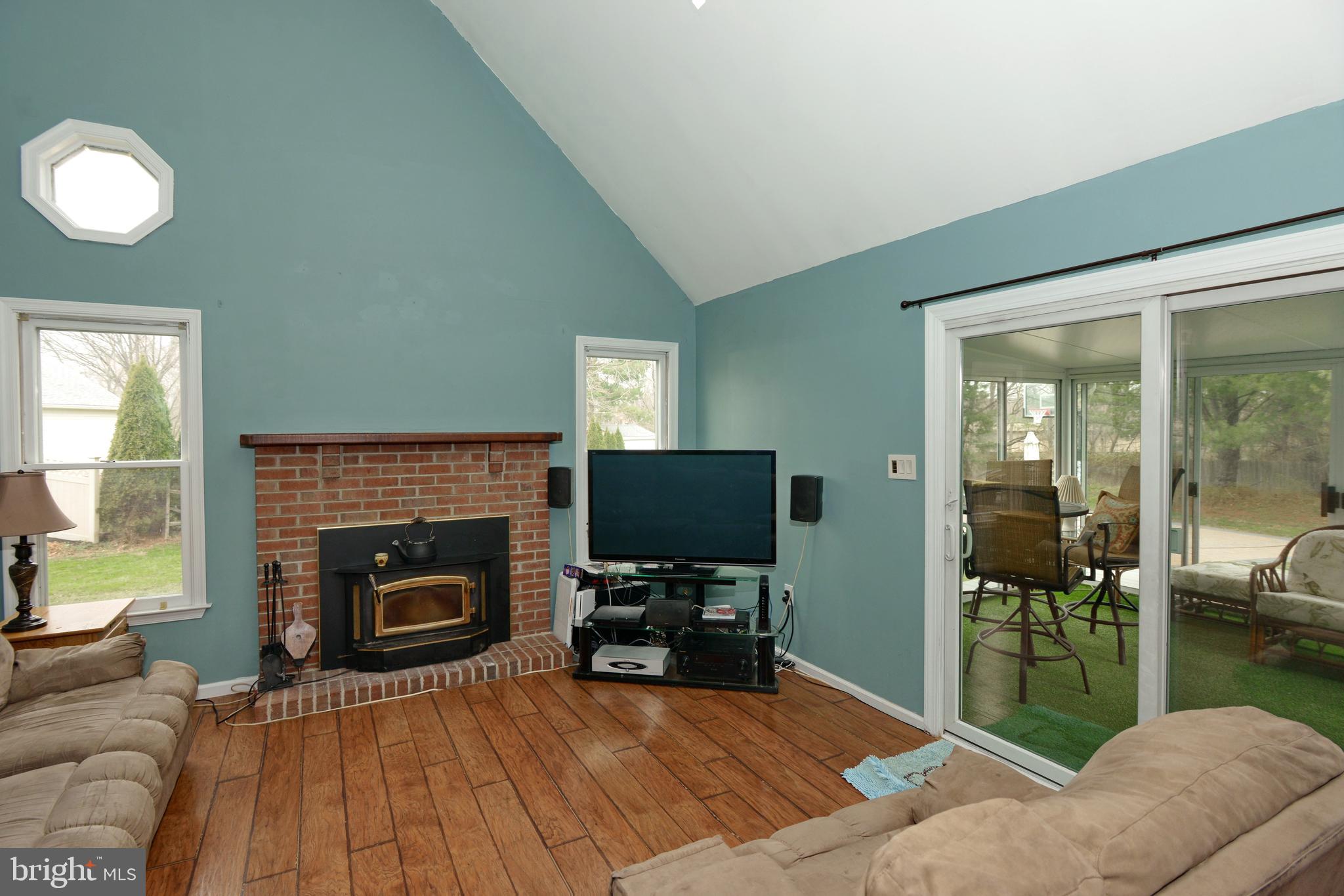 1604 Clearbrook Road Lansdale, PA 19446 - Photo 13 of 45 Sliders to Florida Room
