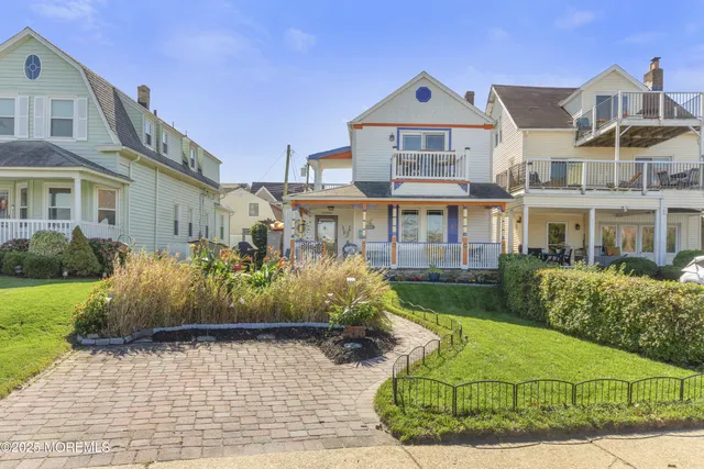 $939,900 | 219 Lake Terrace, Bradley Beach, NJ 07720