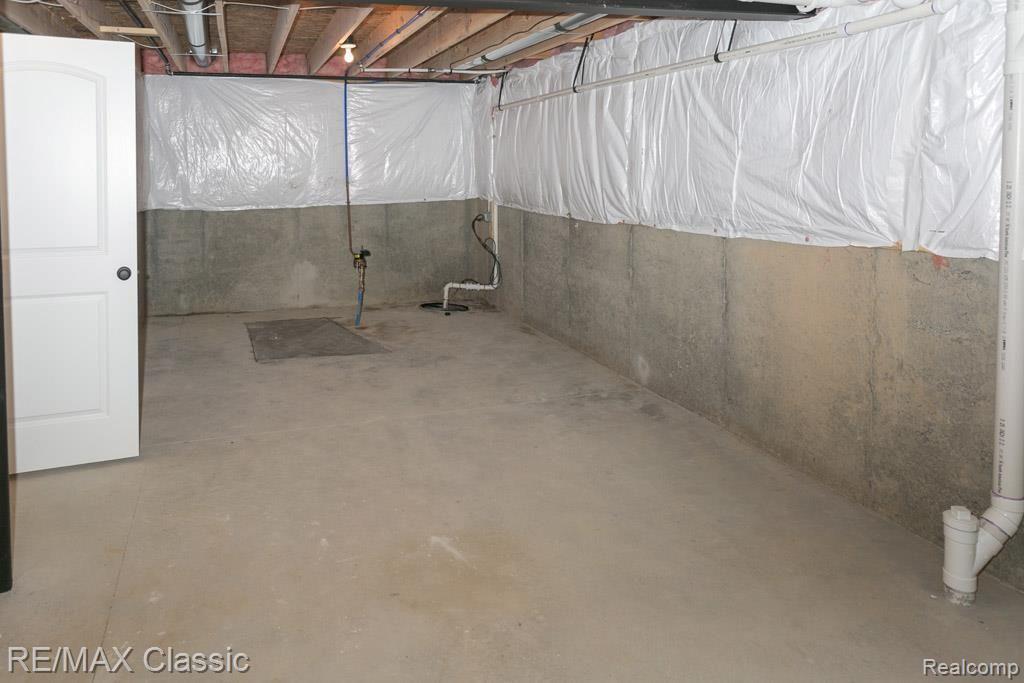 3336 Starr Road Royal Oak, MI 48073 - Photo 26 of 29 3336StarrRd-28.jpg