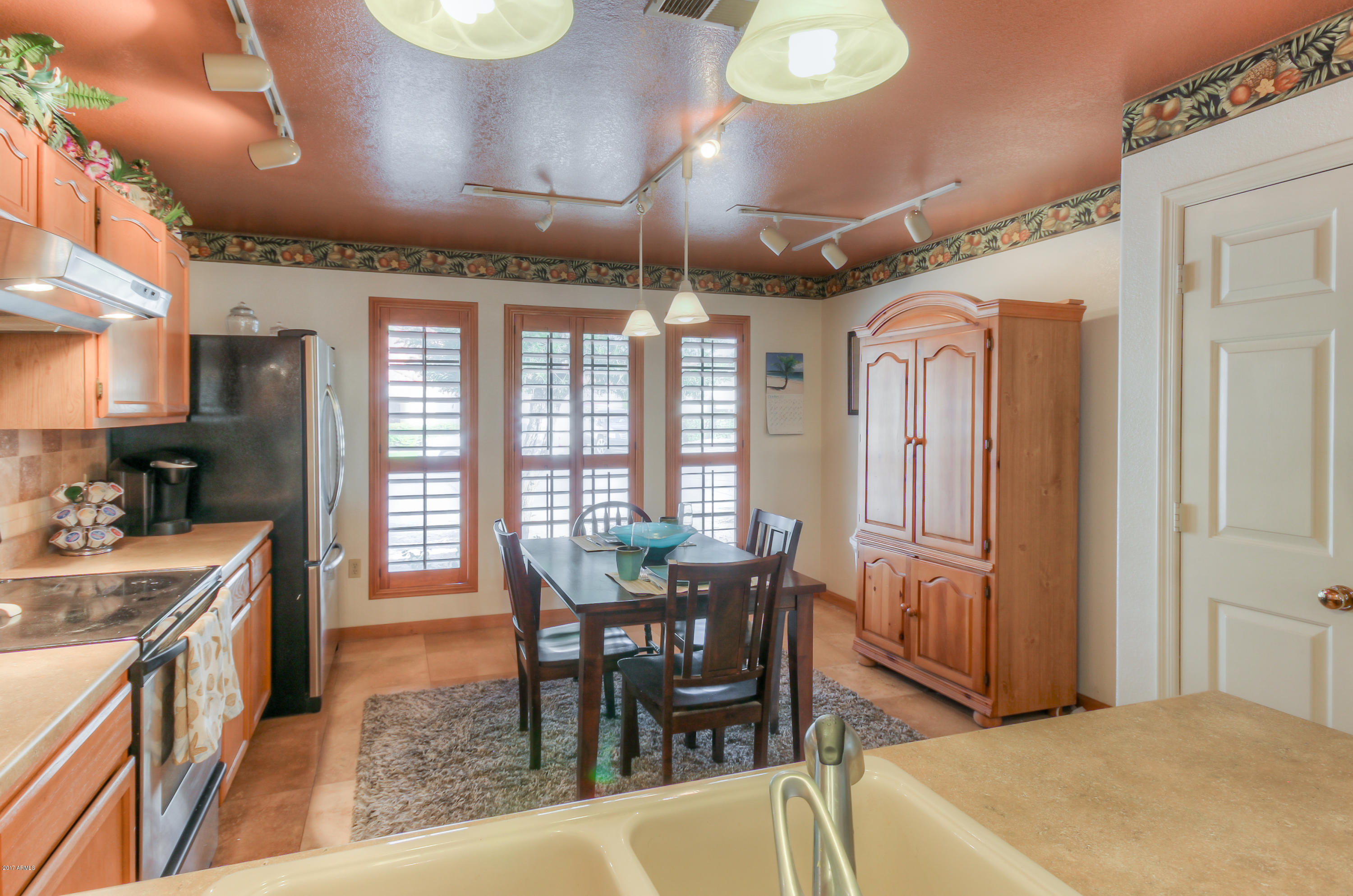 Kitchen (1)-FULL
