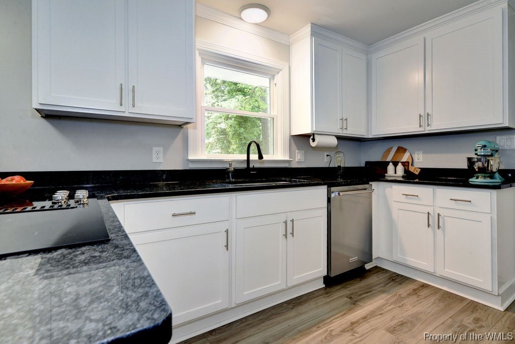 609 Piney Point Road Yorktown, VA 23692 - Photo 12 of 32 Gallery Image 12