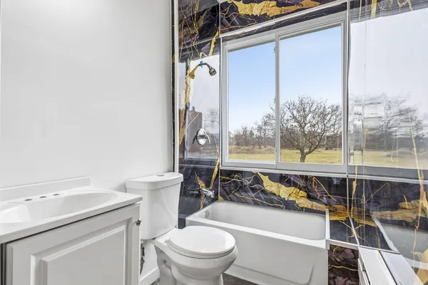 $760 | 3295 Rochester Street, Unit 1, Detroit, MI 48206