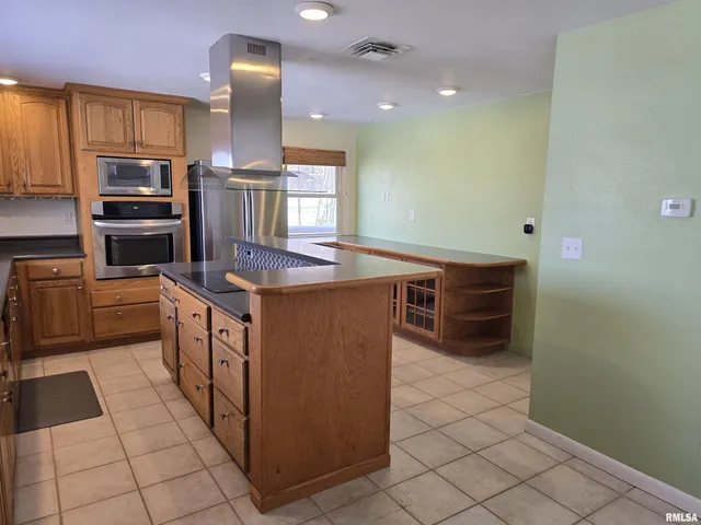 $337,900 | 2208 North Main Street, East Peoria, IL 61611