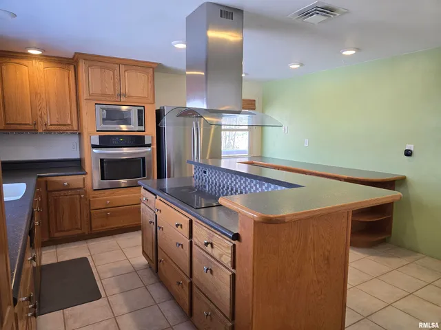 $337,900 | 2208 North Main Street, East Peoria, IL 61611