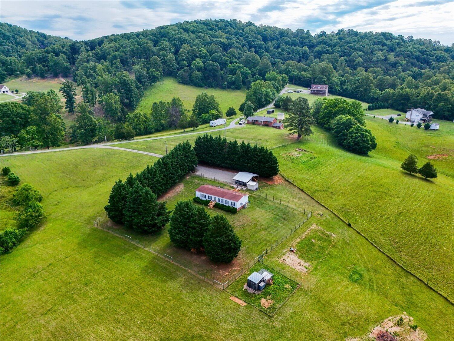 1107 Green Mountain Road Vinton, VA 24179 - Photo 31 of 41 30-1107 Green Mountain-30
