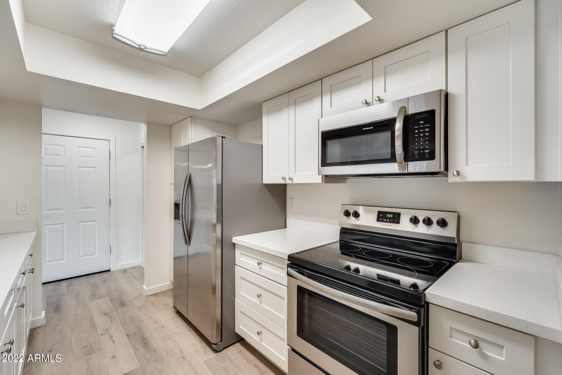 4114 West Calavar Road Phoenix, AZ 85053 - Photo 13 of 36 Gallery Image 13