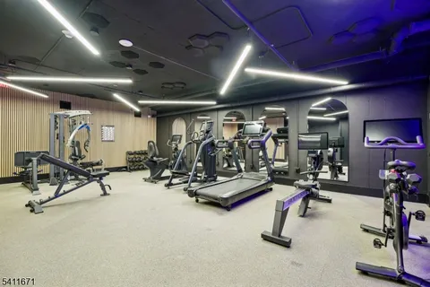 $3,900 | 1722 Springfield Avenue, Unit 402, Maplewood, NJ 07040