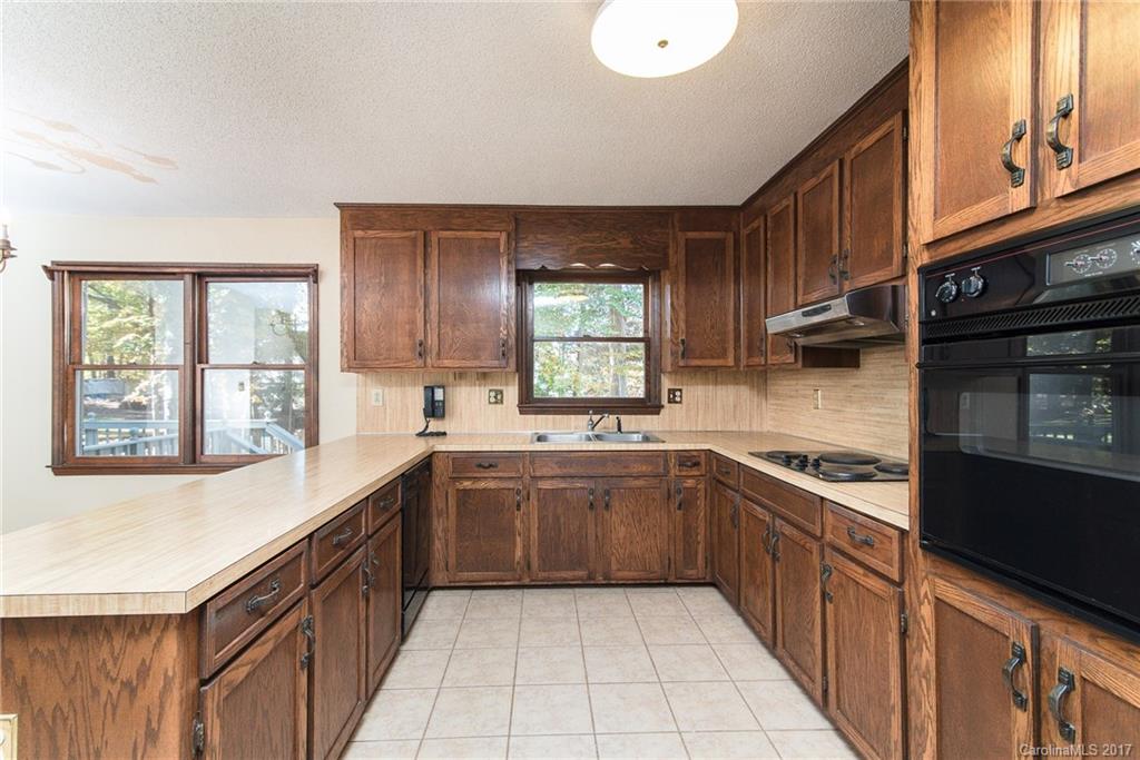 1010 Reverdy Lane Matthews, NC 28105 - Photo 11 of 24