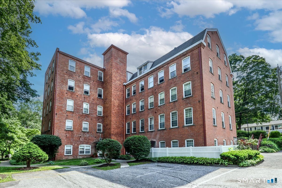 55 Oil Mill Road, Unit 2 Danbury, CT 06810 - Photo 17 of 21