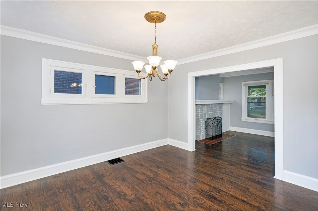 3243 Yorkshire Road Cleveland, OH 44118 - Photo 8 of 35 Gallery Image 8