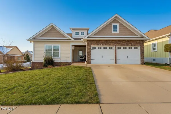$449,900 | 1603 MapleRidge Court, Kingsport, TN 37664
