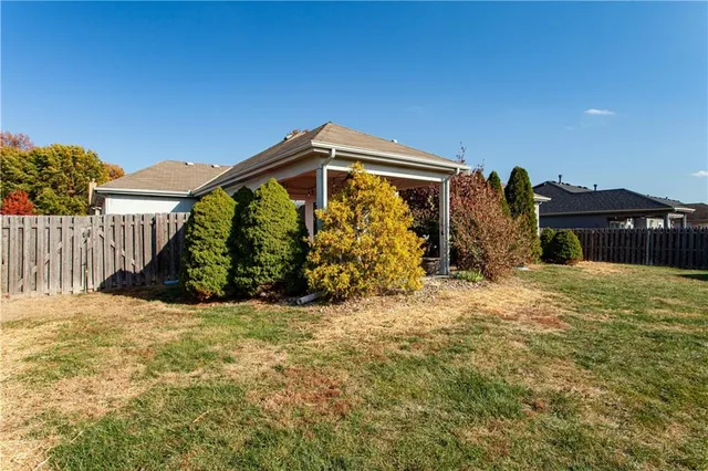 $335,000 | 802 Northwest Green Drive, Grain Valley, MO 64029