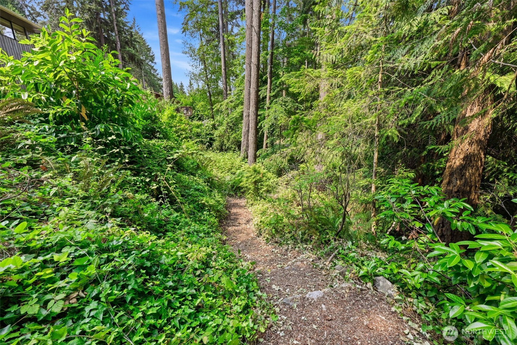 5719 152nd Street Southwest Edmonds, WA 98026 - Photo 36 of 39 Gallery Image 36