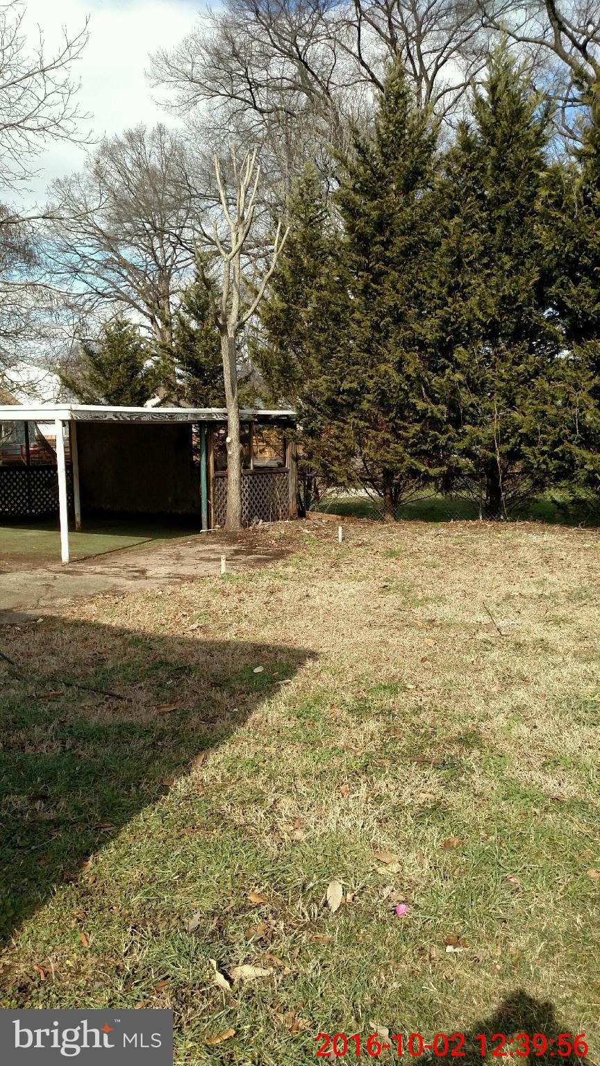 304 Poplar Road Baltimore, MD 21221 - Photo 12 of 13 Exterior (Rear)