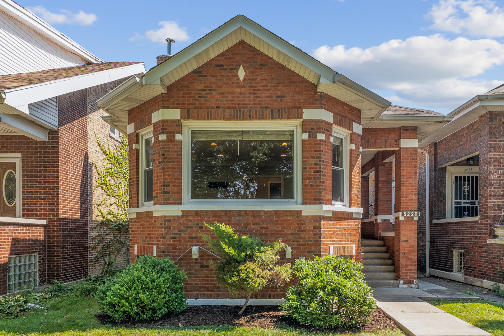 8229 South Rhodes Avenue Chicago, IL 60619 - Photo 1 of 28 Gallery Image 1