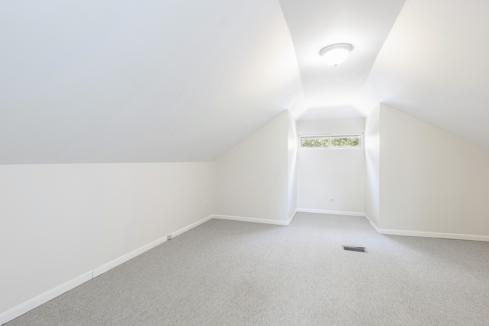 8229 South Rhodes Avenue Chicago, IL 60619 - Photo 19 of 28 Gallery Image 19