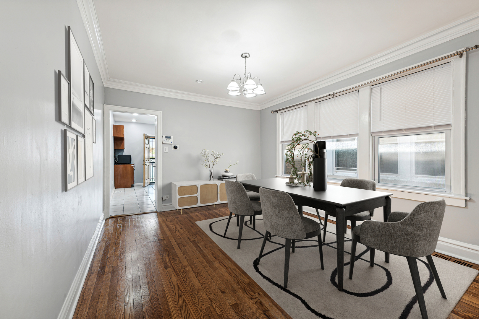 8229 South Rhodes Avenue Chicago, IL 60619 - Photo 9 of 28 Gallery Image 9