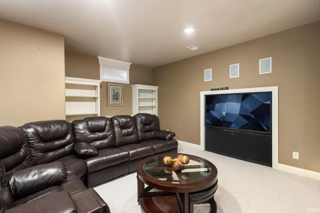 $530,000 | 18476 Summer Wind Lane, South Bend, IN 46637