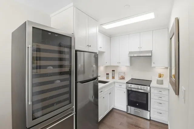 $2,998,000 | 1660 Parrott Drive, San Mateo, CA 94402