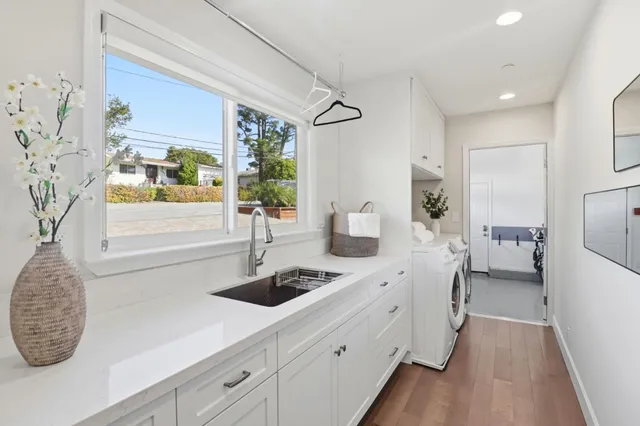 $2,998,000 | 1660 Parrott Drive, San Mateo, CA 94402