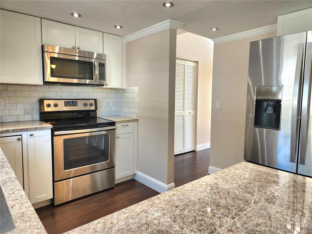 7809 Vienna Lane Port Richey, FL 34668 - Photo 2 of 23