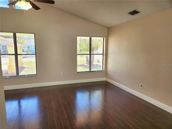 $2,100 | 7809 Vienna Lane, Port Richey, FL 34668