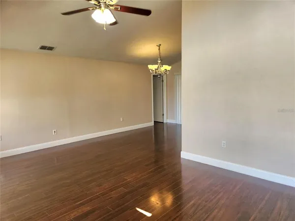 $2,100 | 7809 Vienna Lane, Port Richey, FL 34668