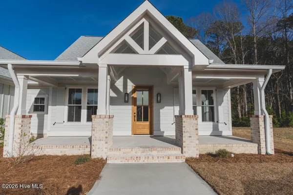 $499,900 | 128 West Burton Farm Drive, Minnesott Beach, NC 28510