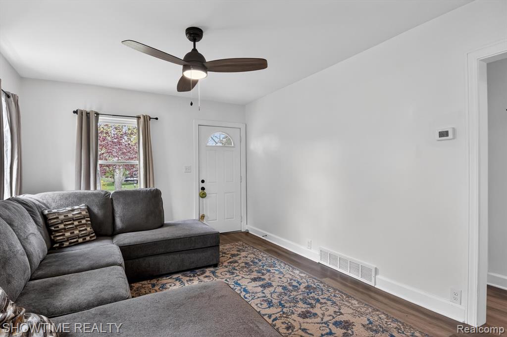 2970 Range Road Port Huron, MI 48060 - Photo 7 of 25